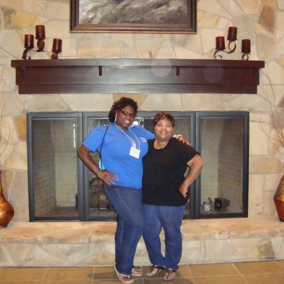 Meet your Posher, Vicky - Picture 6 of 8